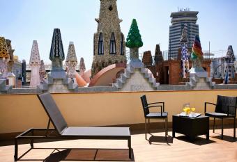 Gaudi Hotel allows 18 year olds to book a room