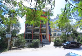 Sadula Hotel has Balcony rooms