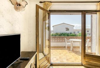 Casa Saguer has Balcony rooms