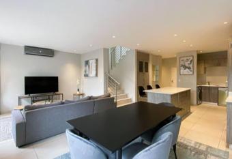 Abbiocco Apartment has Balcony rooms