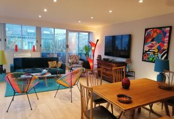 Le Paul Chandon allows 18 year olds to book a room