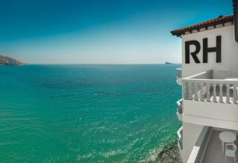 Gastrohotel Boutique RH Canfali has Balcony rooms