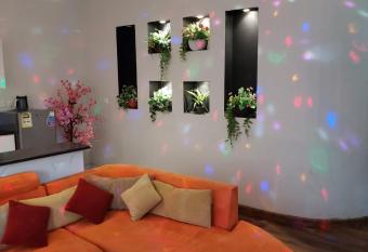                                                       has Smoking/Balcony rooms