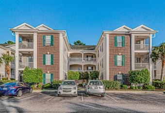 River Oaks 59F allows 18 year olds to book a room