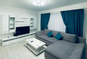 Apartament lux has Balcony rooms