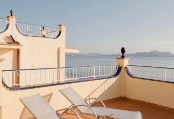 JS Horitz   has Balcony rooms