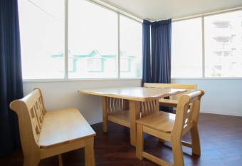 Zenibako House 2f allows 18 year olds to book a room