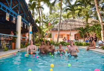 Mad Monkey Panglao allows 18 year olds to book a room