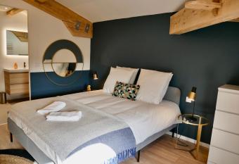 Port Miou - Coliving - Mas des Sous Bois allows 18 year olds to book a room