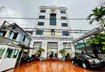 Kh  ch S   n Cao S  n C   m Ph    has Balcony rooms