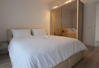 Superb ApartHotel Solid Residence Butoaie has Balcony rooms