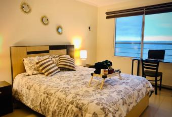 Vista al Mar allows 18 year olds to book a room