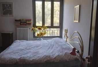 Casa Maristella allows 18 year olds to book a room