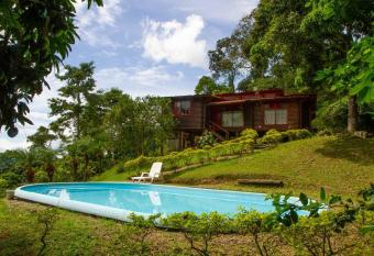 Eco Caba  as San Lorenzo has Balcony rooms