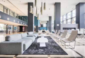 Ilunion Aqua 4 allows 18 year olds to book a room