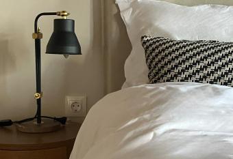 Melofegaro Guesthouse allows 18 year olds to book a room