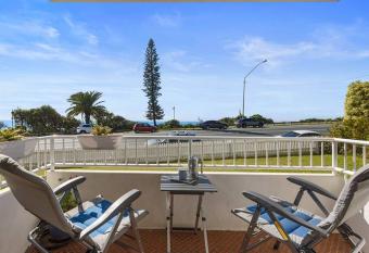 Sea views at Alex Heads. has Balcony rooms