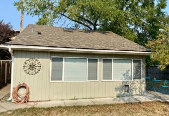 Private Studio in South Eugene allows 18 year olds to book a room