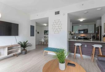 Subtle 2 Bed in Downtown Miami with FREE PARKING allows 18 year olds to book a room