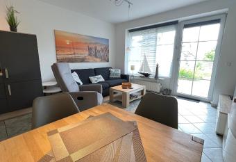 DKK9c Ferienwohnung Ostsee-hn-sucht F has Balcony rooms