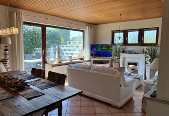 STOE12b Ferienhaus Sonne, Wohnung Sonnenterrasse has Balcony rooms