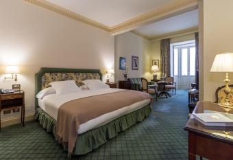 Relais & Ch  teaux Hotel Orfila has rooms with a private hot tub