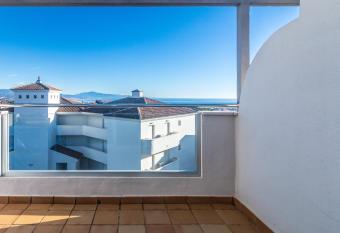 Small Oasis has Balcony rooms