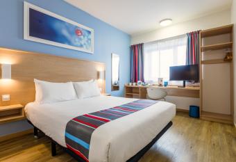 Travelodge Barcelona Fira allows 18 year olds to book a room