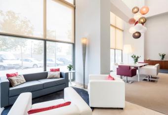 Ilunion Valencia 3 allows 18 year olds to book a room