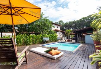 Nomad s Guesthouse by Omar do Rio allows 18 year olds to book a room