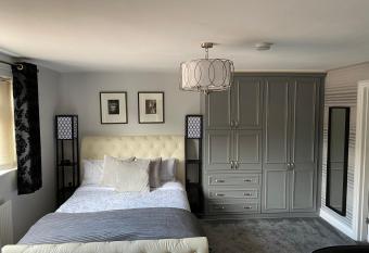 Hansom House allows 18 year olds to book a room