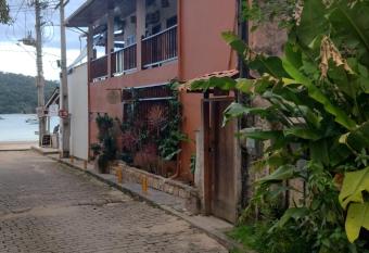 Casa de praia da Cida has Balcony rooms