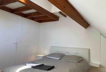 Appartement duplex : Le Cosy allows 18 year olds to book a room