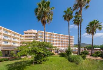 Invisa Hotel Es Pla - Adults Only has Balcony rooms