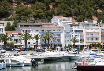 Hotel & Diving Les Illes has Balcony rooms