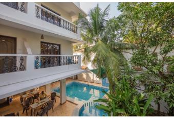 Hotel Casita allows 18 year olds to book a room