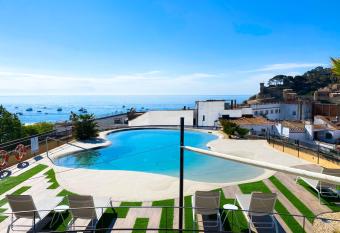 Hotel Delf  n has Balcony rooms