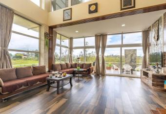 Seasons Villa, Panchgani has Balcony rooms