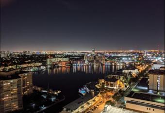 Studio apartment with an incredible view has Balcony rooms