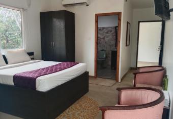 Mia Riaan Resort has Smoking/Balcony rooms