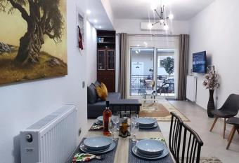 Modern apartment in Itea allows 18 year olds to book a room