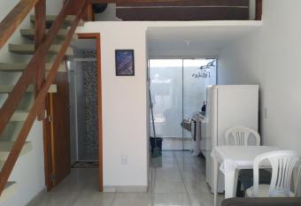 Loft/APTO em Praia da Pinheira has Balcony rooms