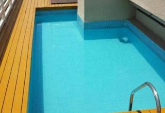 Frente a Patio Olmos, Bv San Juan y Ob. Trejo has Balcony rooms