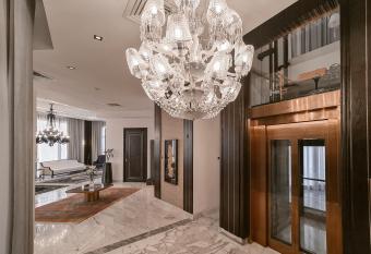 VVIP Private villa with Lift and Swimming Pool has Balcony rooms