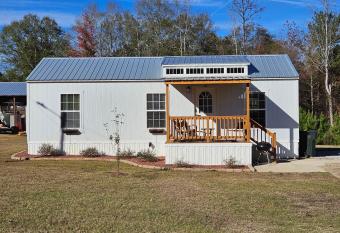Tiny home rentals near Ft Moore has Balcony rooms