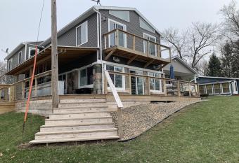 Luxury Lakefront Home with Tiki Bar overlooking Nettle Lake!! has Balcony rooms