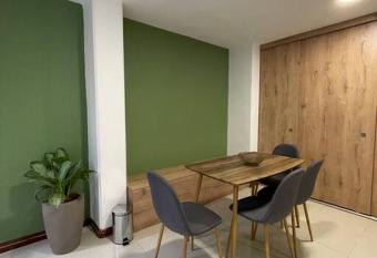 Apartment w/ Jacuzzi Lleras Park has rooms with a private hot tub