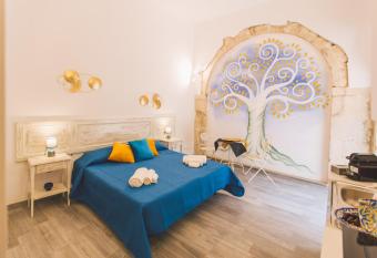 Mito & Mare allows 18 year olds to book a room