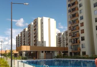 APARTAMENTO COMODO Y ELEGANTE EN RICAURTE CUNDINAMARCA has Balcony rooms