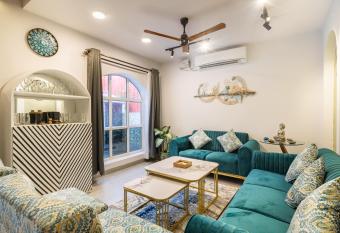 Casa Amarilla: Luxurious 3 bedroom villa with pool in Assagao has Balcony rooms